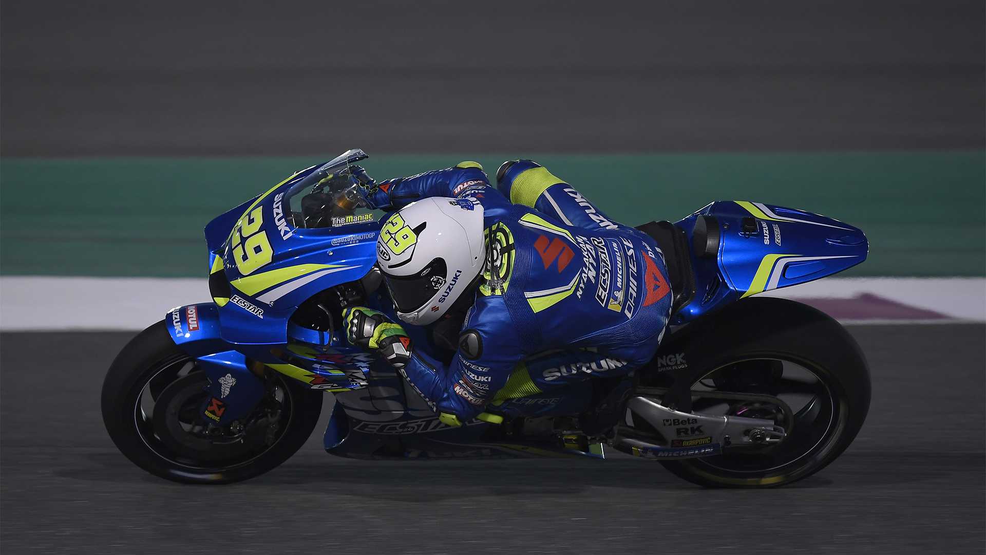 Iannone lights up the desert on Day 2